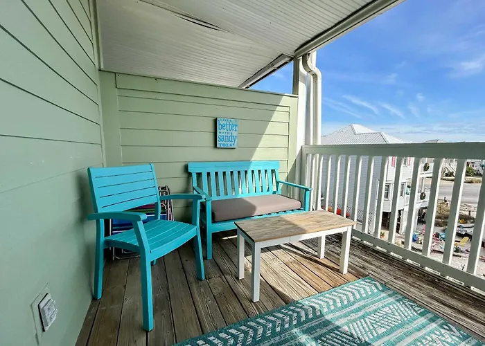 Holiday home Waterfront With Shared Pool & Pier Gas Grill Balcony & Ac Gulf Shores